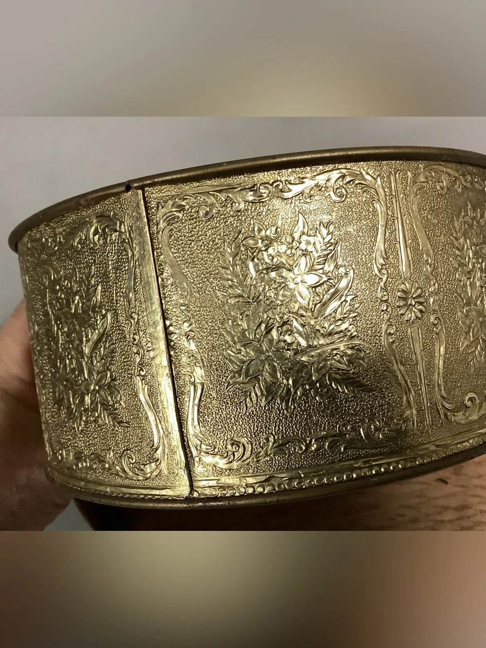 🟡 Vintage - Guildcraft New York - 1940s - 1950s Collectible - Unique - Metal